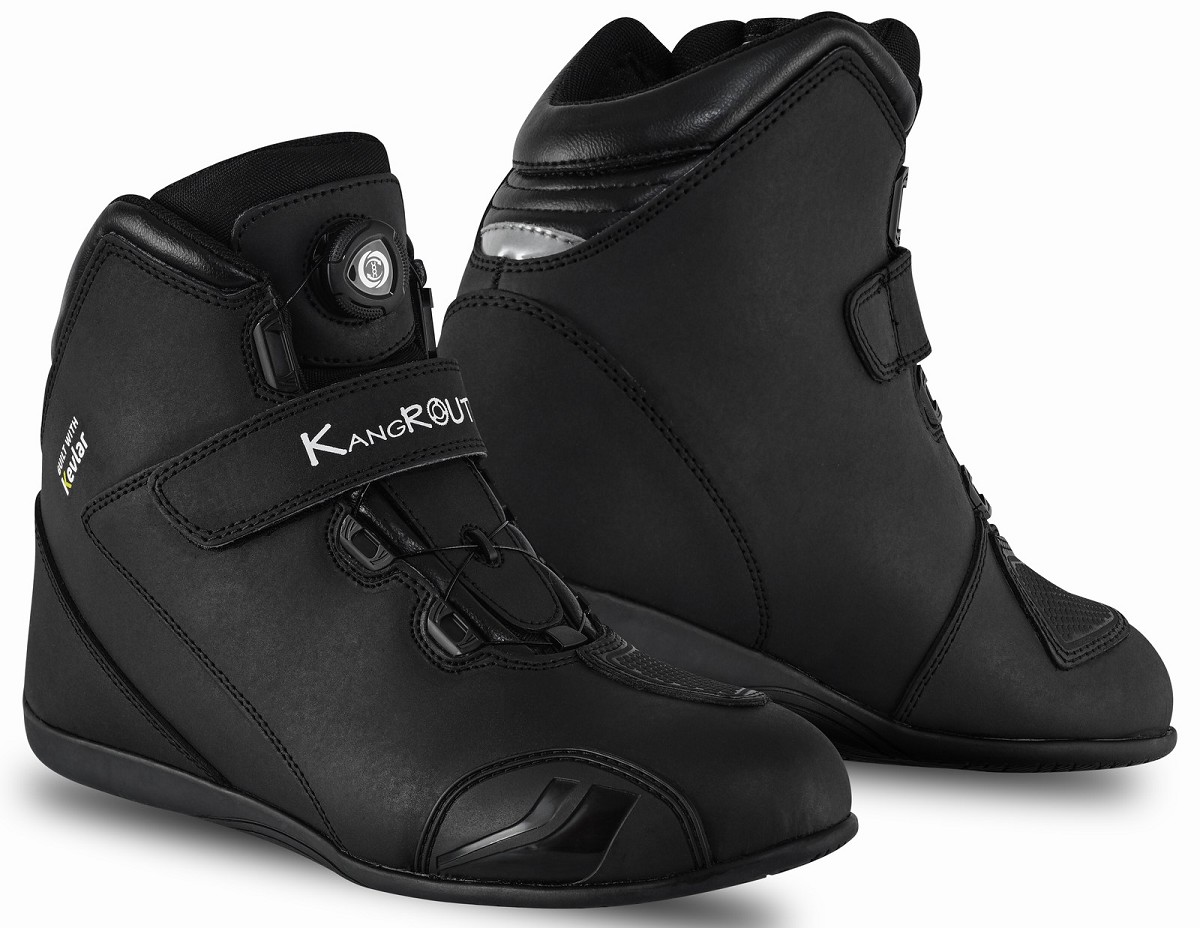 ZAPATILLAS DE MOTO IMPERMEABLES Y TRANSPIRABLES CON HOMOLOGACI&Oacute;N CE Y EPI