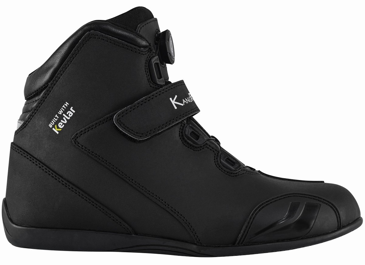 ZAPATILLAS DE MOTO IMPERMEABLES Y TRANSPIRABLES CON HOMOLOGACI&Oacute;N CE Y EPI