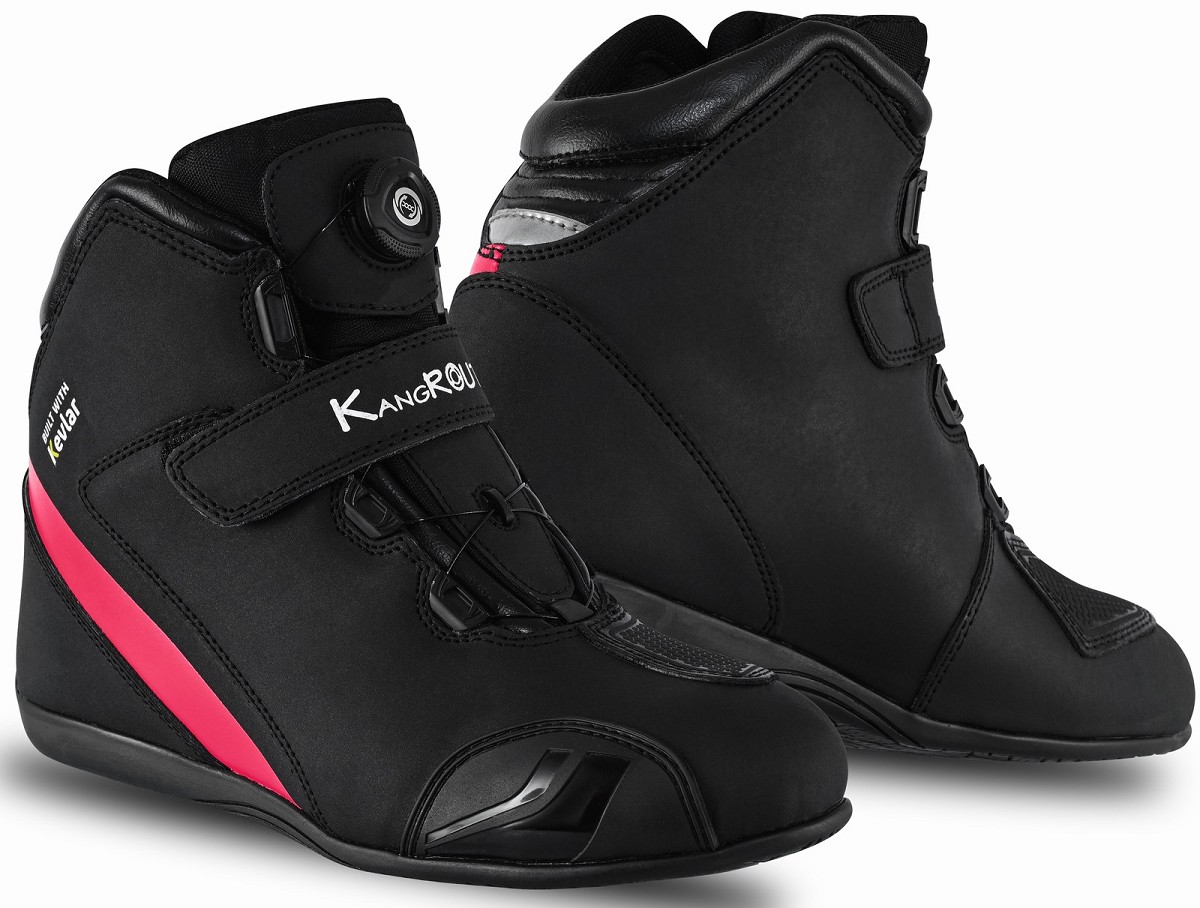 ZAPATILLAS DE MOTO IMPERMEABLES Y TRANSPIRABLES CON HOMOLOGACI&Oacute;N CE Y EPI