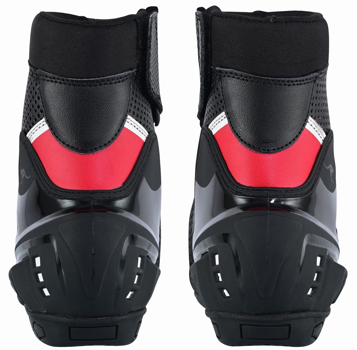 BOTAS DE MOTO DE CARRETERA ESTILO DEPORTIVO, DE CAÑA CORTA/MEDIA, ULTRAPERFORADAS, CON HOMOLOGACIÓN CE Y EPI BOTAS DE MOTO DE CARRETERA ESTILO DEPORTIVO, DE CAÑA CORTA/MEDIA, ULTRAPERFORADAS, CON HOMOLOGACIÓN CE Y EPI