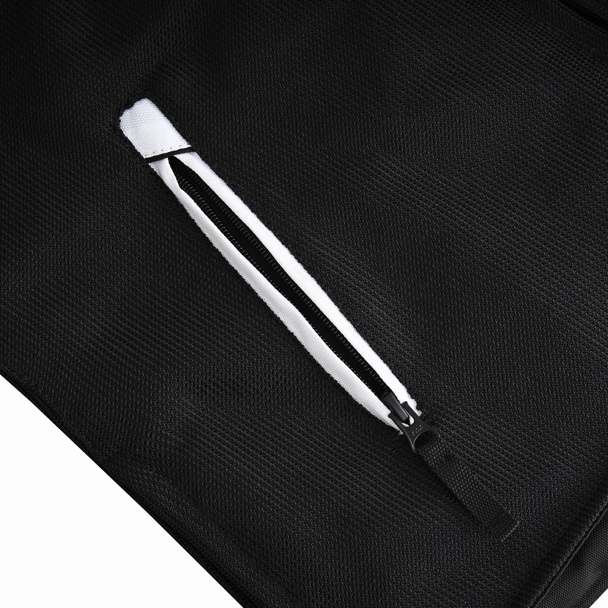CHAQUETA DE VERANO PARA MUJER, PERFORADA, CON PROTECCIONES CE Y FORRO IMPERMEABLE DESMONTABLE. CERTIFICADA CE CLASE AA. CHAQUETA DE VERANO PARA MUJER, PERFORADA, CON PROTECCIONES CE Y FORRO IMPERMEABLE DESMONTABLE. CERTIFICADA CE CLASE AA.